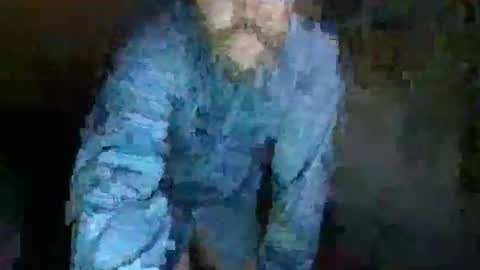 Snapshot of jearnold44 chatting on 03/04/25, 04:38 jearnold44 online show from 03/04/25, 04:38