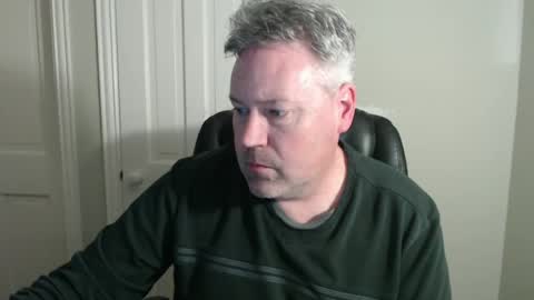 Snapshot of jeb5150 chatting on 02/13/25, 04:11 JE online show from 02/13/25, 04:11