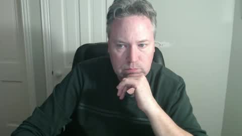 Snapshot of jeb5150 chatting on 11/30/25, 04:27 JE online show from 11/30/25, 04:27