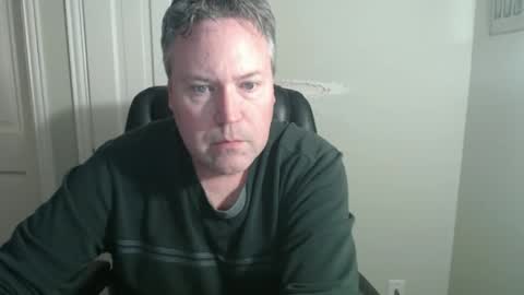 Snapshot of jeb5150 chatting on 12/14/25, 02:50 JE online show from 12/14/25, 02:50