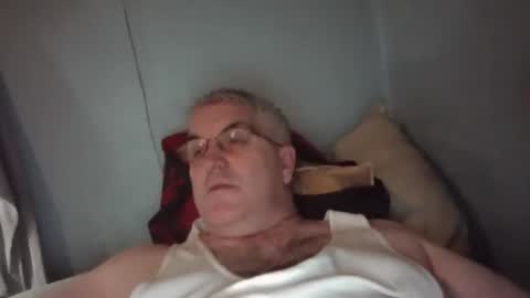 Snapshot of jecko71 chatting on 12/14/24, 06:24 dadbody71 online show from 12/14/24, 06:24