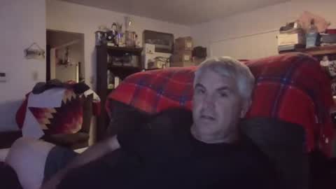 Snapshot of jecko71 chatting on 05/20/26, 04:07 dadbody71 online show from 05/20/26, 04:07