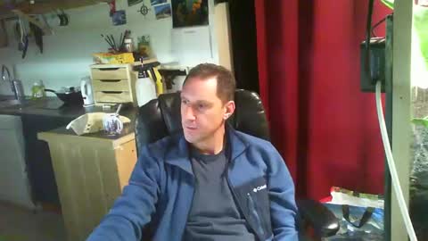 Snapshot of jef74700 chatting on 12/07/24, 06:54 Jrme online show from 12/07/24, 06:54