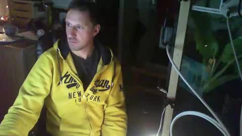 Snapshot of jef74700 chatting on 01/16/25, 03:45 Jrme online show from 01/16/25, 03:45