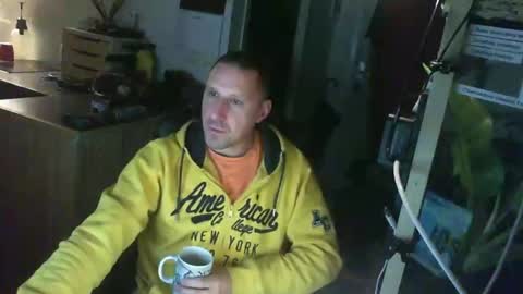 Snapshot of jef74700 chatting on 01/25/25, 04:45 Jrme online show from 01/25/25, 04:45