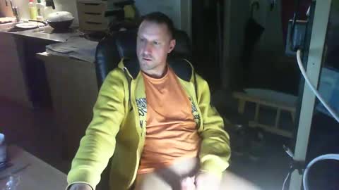 Snapshot of jef74700 chatting on 01/28/25, 02:21 Jrme online show from 01/28/25, 02:21