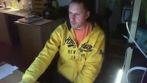 Snapshot of jef74700 chatting on 01/31/25, 04:03 Jrme online show from 01/31/25, 04:03