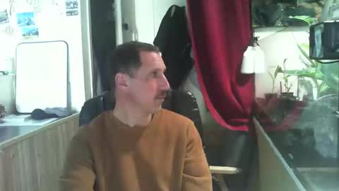 Snapshot of jef74700 chatting on 03/01/25, 01:29 Jrme online show from 03/01/25, 01:29