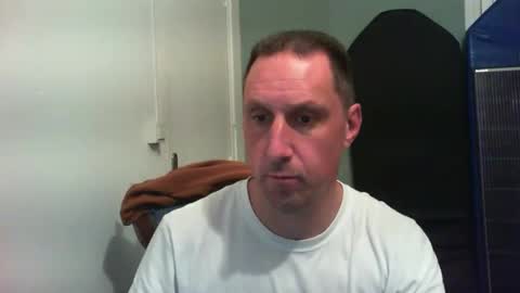 Snapshot of jef74700 chatting on 02/24/26, 06:33 Jrme online show from 02/24/26, 06:33