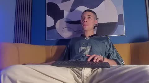 Snapshot of jefer_rick chatting on 03/03/25, 01:10 Jeff  online show from 03/03/25, 01:10