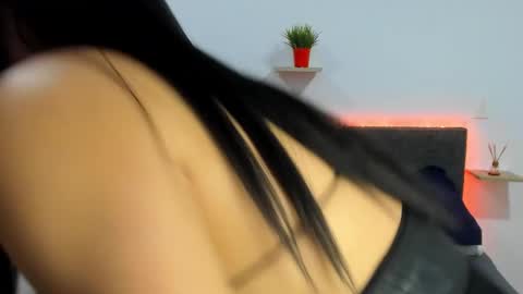  ashley   online show from 01/17/25, 01:04