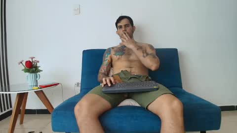 Snapshot of jeff_cube chatting on 02/11/25, 02:14 Jeff and Mugi  Independent model online show from 02/11/25, 02:14