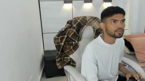 Snapshot of jeff_nick chatting on 10/09/25, 12:03 Jeff Nick online show from 10/09/25, 12:03