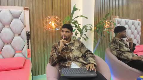 Snapshot of jeff_nick chatting on 11/30/25, 12:09 Jeff Nick online show from 11/30/25, 12:09