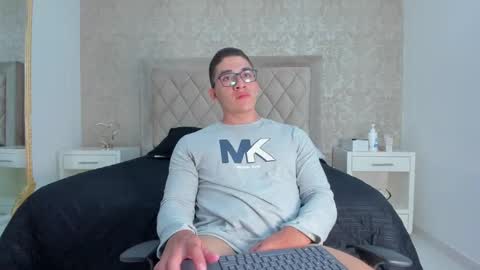 Snapshot of jeffdaltton chatting on 01/30/25, 03:40 Jeff online show from 01/30/25, 03:40