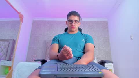 Snapshot of jeffdaltton chatting on 02/18/25, 11:22 Jeff online show from 02/18/25, 11:22