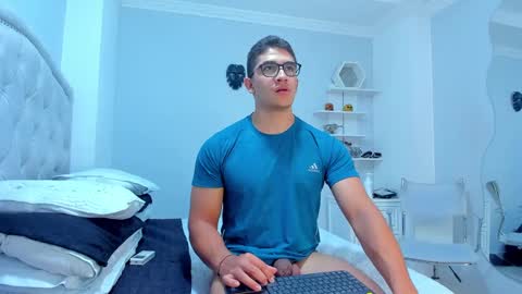 Snapshot of jeffdaltton chatting on 02/18/25, 08:36 Jeff online show from 02/18/25, 08:36