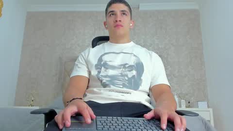 Snapshot of jeffdaltton chatting on 03/03/25, 11:33 Jeff online show from 03/03/25, 11:33