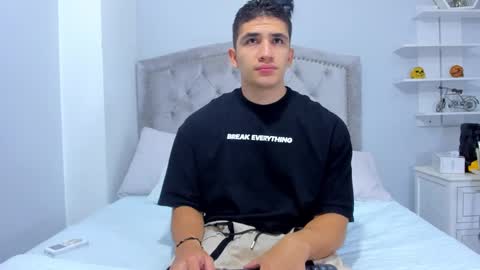 Snapshot of jeffdaltton chatting on 03/07/25, 12:01 Jeff online show from 03/07/25, 12:01