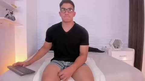 Snapshot of jeffdaltton chatting on 09/10/25, 07:47 Jeff online show from 09/10/25, 07:47