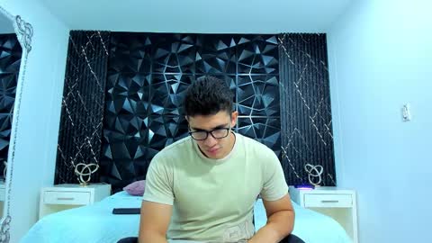 Snapshot of jeffdaltton chatting on 09/23/25, 12:41 Jeff online show from 09/23/25, 12:41