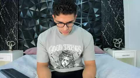 Snapshot of jeffdaltton chatting on 09/29/25, 08:46 Jeff online show from 09/29/25, 08:46