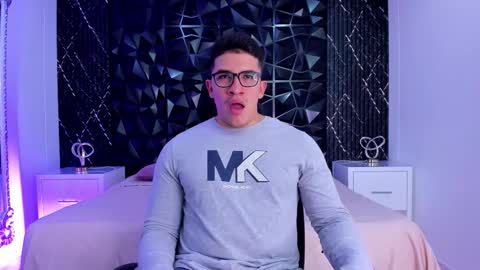 Snapshot of jeffdaltton chatting on 11/10/25, 08:19 Jeff online show from 11/10/25, 08:19