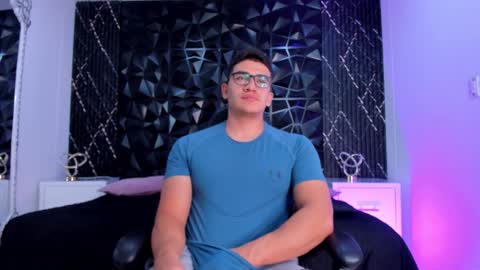 Snapshot of jeffdaltton chatting on 11/13/25, 08:52 Jeff online show from 11/13/25, 08:52