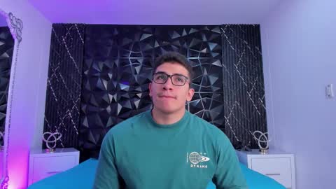 Snapshot of jeffdaltton chatting on 11/17/25, 08:03 Jeff online show from 11/17/25, 08:03