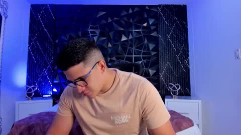 Snapshot of jeffdaltton chatting on 11/25/25, 08:09 Jeff online show from 11/25/25, 08:09