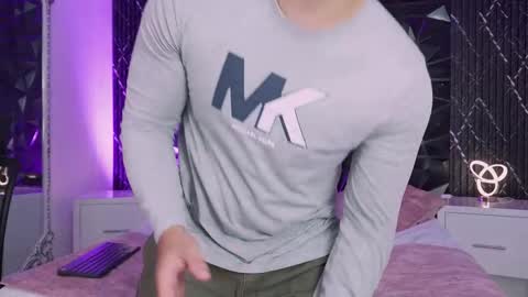 Snapshot of jeffdaltton chatting on 12/16/25, 08:47 Jeff online show from 12/16/25, 08:47