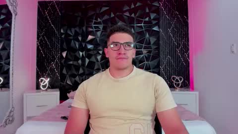 Snapshot of jeffdaltton chatting on 12/17/25, 08:15 Jeff online show from 12/17/25, 08:15