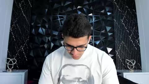 Snapshot of jeffdaltton chatting on 03/20/26, 12:32 Jeff online show from 03/20/26, 12:32