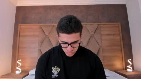 Snapshot of jeffdaltton chatting on 03/24/26, 12:21 Jeff online show from 03/24/26, 12:21