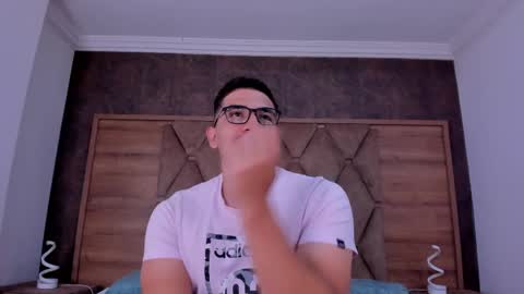 Snapshot of jeffdaltton chatting on 03/26/26, 12:33 Jeff online show from 03/26/26, 12:33