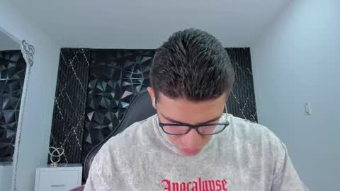 Snapshot of jeffdaltton chatting on 04/11/26, 01:37 Jeff online show from 04/11/26, 01:37