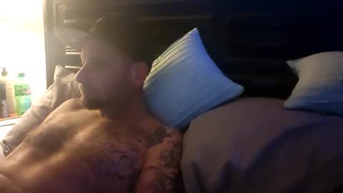 Snapshot of jeffersonjason438 chatting on 12/16/25, 05:12 Doingitright online show from 12/16/25, 05:12