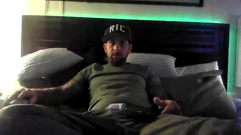 Snapshot of jeffersonjason438 chatting on 01/06/26, 03:21 Doingitright online show from 01/06/26, 03:21