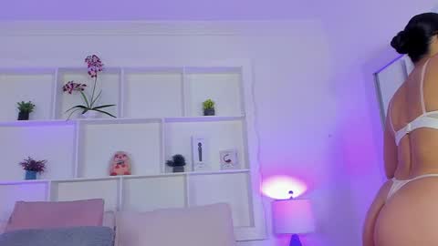 Snapshot of jehnmorris chatting on 04/16/26, 12:50 Jehn online show from 04/16/26, 12:50