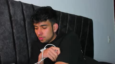 jei online show from 10/22/25, 11:43