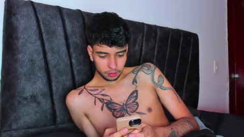 Snapshot of jei_cox chatting on 10/31/25, 12:50 jei online show from 10/31/25, 12:50