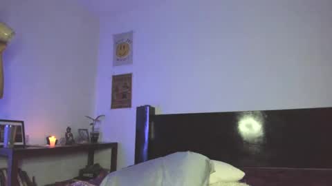 Snapshot of jeinsssgreys chatting on 02/08/25, 01:22 Greys online show from 02/08/25, 01:22