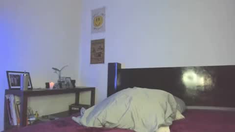 Snapshot of jeinsssgreys chatting on 03/11/25, 02:32 Greys online show from 03/11/25, 02:32