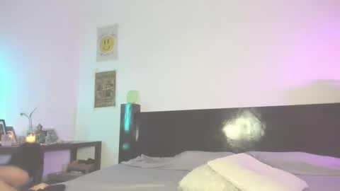 Snapshot of jeinsssgreys chatting on 10/04/25, 02:31 Greys online show from 10/04/25, 02:31