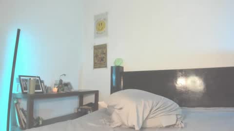 Snapshot of jeinsssgreys chatting on 11/01/25, 12:45 Greys online show from 11/01/25, 12:45