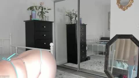Snapshot of jelly_jinx chatting on 02/23/26, 01:58 jelly online show from 02/23/26, 01:58