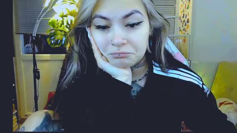 Snapshot of jelyaa chatting on 12/08/24, 11:46 Jelya online show from 12/08/24, 11:46