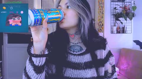 Snapshot of jelyaa chatting on 01/12/25, 02:19 Jelya online show from 01/12/25, 02:19