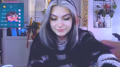 Snapshot of jelyaa chatting on 01/22/25, 12:27 Jelya online show from 01/22/25, 12:27