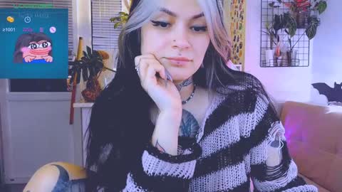 Snapshot of jelyaa chatting on 01/23/25, 01:45 Jelya online show from 01/23/25, 01:45